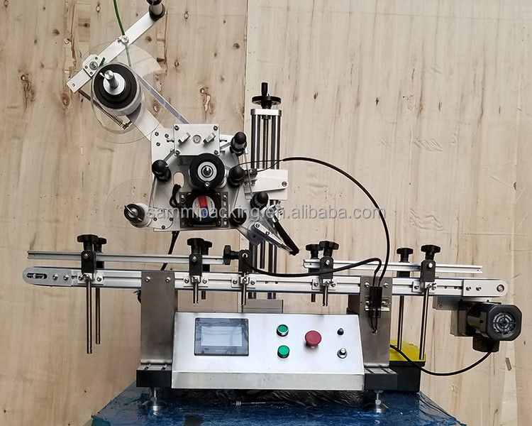 Machine d'étiquetage de bouteilles à autocollant plat type électrique