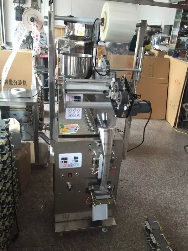 Machine électrique semi-automatique d'emballage de sacs à thé en acier inoxydable et en poudre remplie de composants moteurs fiables