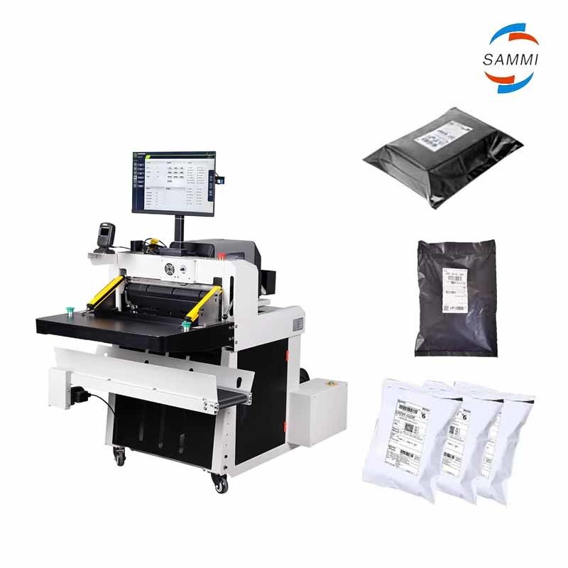 E Commerce Express machine automatique d'emballage pour sacs en PE noir remplissant les nécessités quotidiennes comme les livres vêtements jouets matériel