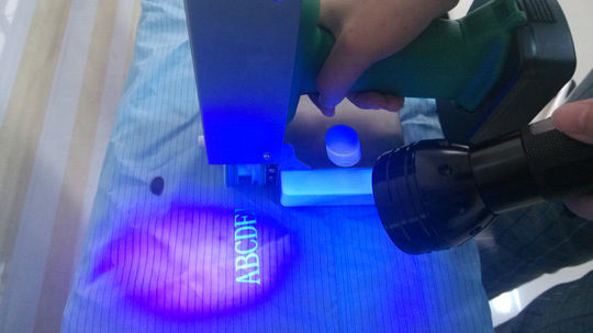 Imprimante à jet d'encre à plat haute efficacité, Machine de codage de date d'expiration Imprimante à jet d'encre portable AU-260