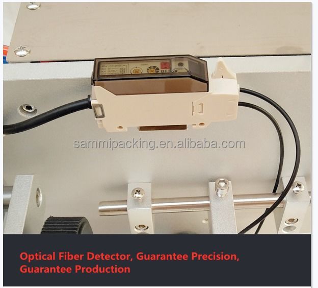 Prix bon marché Machine d'étiquetage semi-automatique à surface plane,autocollant d'étiquette à grande vitesse,compatible pour carte, sac, boîte, bouteille carrée