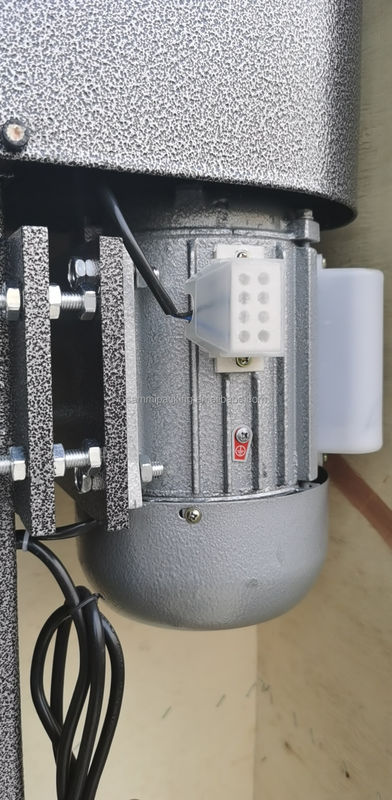 Machine de capotement semi-automatique ROPP à faible coût pour les bouchons en aluminium, le scellage des bouteilles en verre, la machine de capotement des bouteilles de vin et de liqueurs DK-50