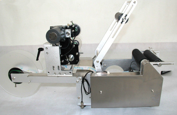 Machine d'étiquetage semi-automatique MT-50D de haute qualité pour bouteilles/pots ronds avec codeur à marquage à chaud